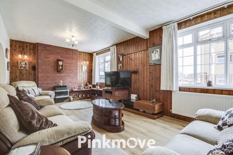 4 bedroom detached house for sale, Fairoak Avenue, Newport - REF# 00025212