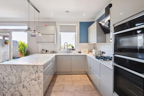 12 Bentfield Drive, Prestwick, KA9 1TT
