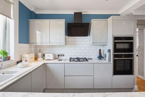 12 Bentfield Drive, Prestwick, KA9 1TT