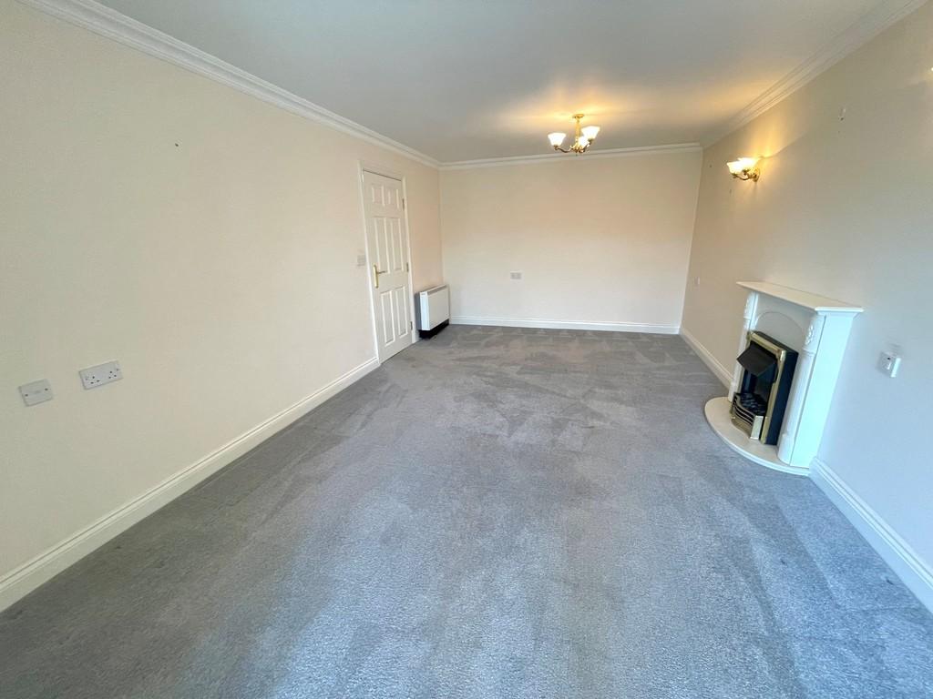 31 Pegasus Court Lounge2