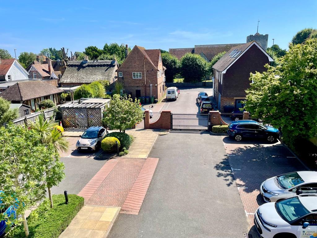 31 Pegasus Court View