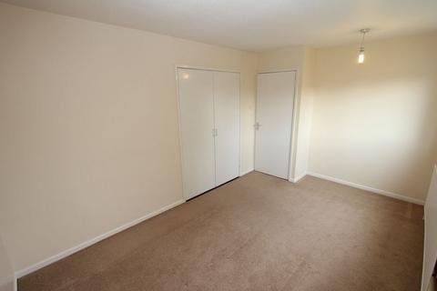 2 bedroom terraced house to rent, Maude Road, Wilton Park