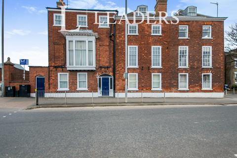 1 bedroom flat to rent, South Square, Boston