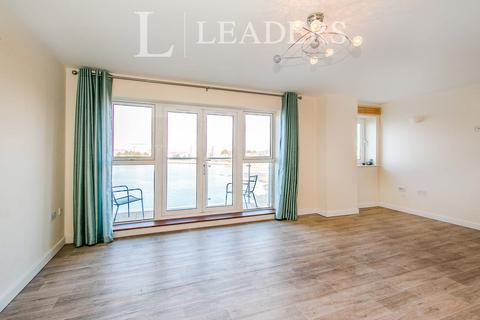 3 bedroom apartment to rent, Lifeboat Quay, Poole, BH15