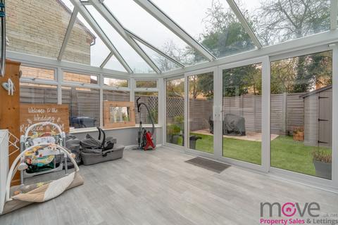 19 Cutsdean Close, Bishops Cleeve, Cheltenham, GL52 8UT