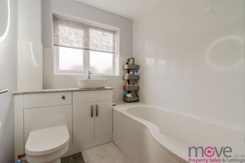 19 Cutsdean Close, Bishops Cleeve, Cheltenham, GL52 8UT