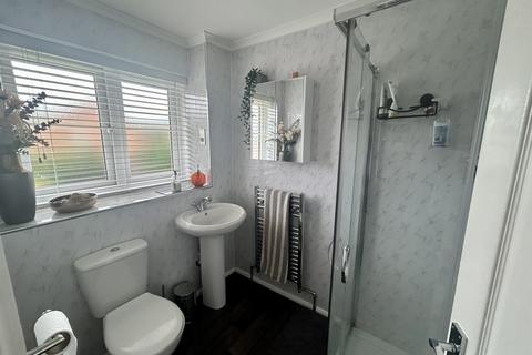 25 Kestrel Road, Waltham Abbey, EN9 3NB