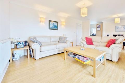 13 Castle Heights, Lynton, EX35 6JD