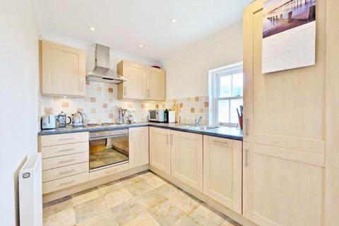 13 Castle Heights, Lynton, EX35 6JD