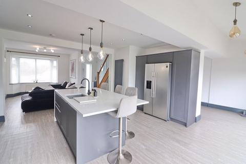 390 Manchester Road, Worsley, Manchester, M28 3WH