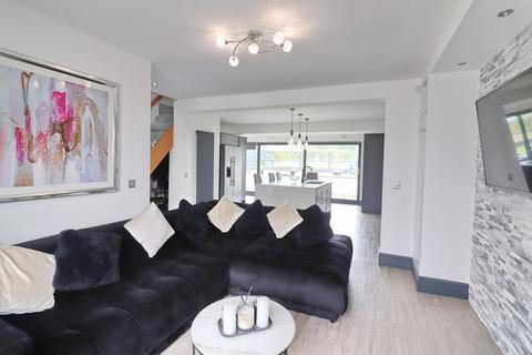 390 Manchester Road, Worsley, Manchester, M28 3WH
