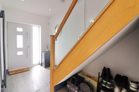 390 Manchester Road, Worsley, Manchester, M28 3WH