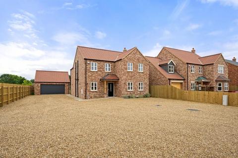 4 bedroom detached house for sale, Hall Road, Outwell, Wisbech, Cambridgeshire, PE14 8PE