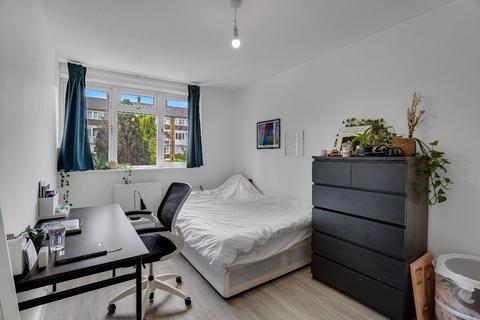 6a Portelet Road, London, E1 4ER