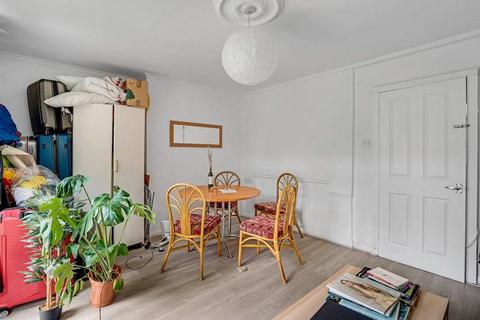 6a Portelet Road, London, E1 4ER