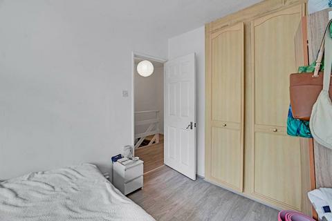 6a Portelet Road, London, E1 4ER