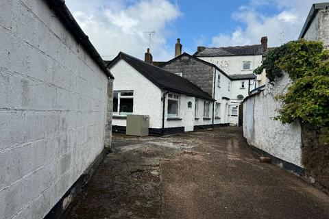 6 bedroom terraced house for sale, Market Street, Hatherleigh, Okehampton