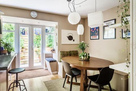 25 Claygate Road, Dorking, RH4 2PR