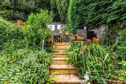 25 Claygate Road, Dorking, RH4 2PR