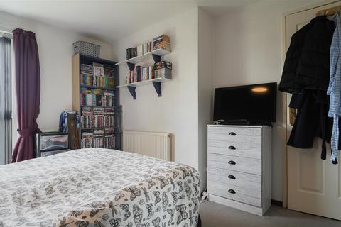 17 Springvale Walk, Sheffield, S6 3GY