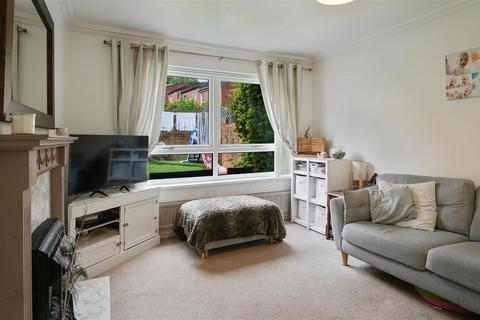 17 Springvale Walk, Sheffield, S6 3GY