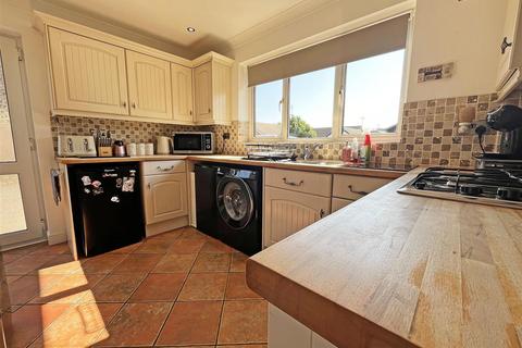 3 bedroom detached house for sale, Fenside Drive, Peterborough PE6