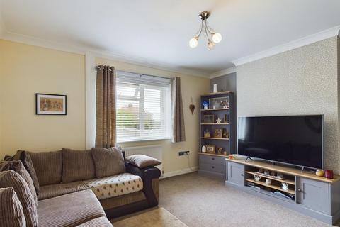 3 bedroom semi-detached house for sale, Ling Hill, Scarborough YO12