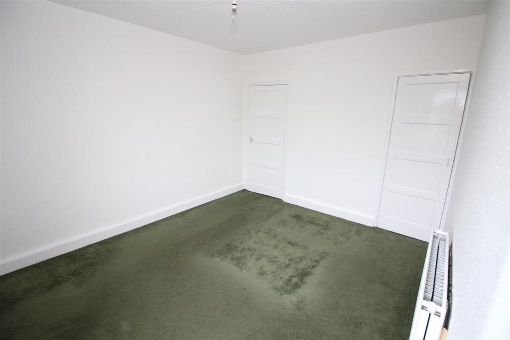 Bedroom 1-1.JPG