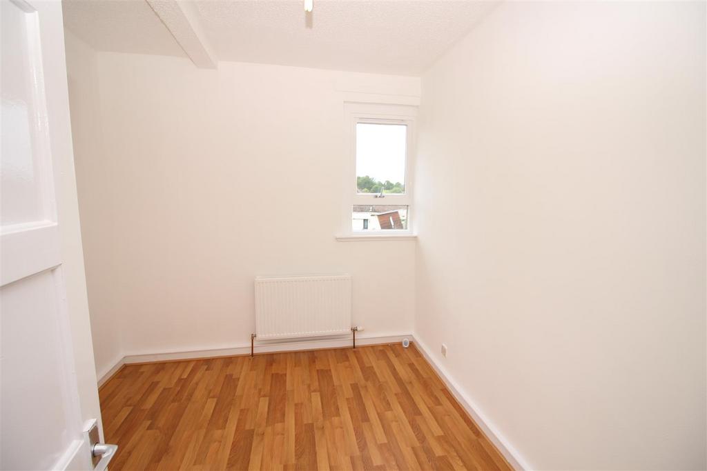 Bedroom 3-1.JPG