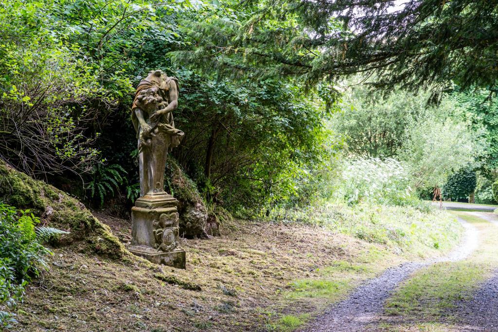 Second World War Statue