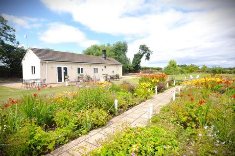 5 bedroom detached bungalow for sale, Wroot Road, Epworth, Doncaster