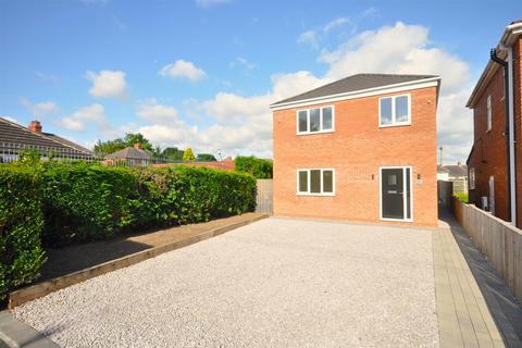 4 bedroom detached house for sale, Highfield Crescent, Thorne, Doncaster