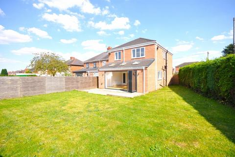 104a Highfield Crescent, Thorne, Doncaster, DN8 4DW