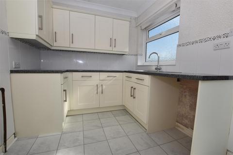 2 bedroom semi-detached bungalow for sale, Ganton Way, Willerby, Hull