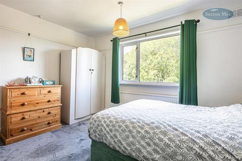 65 Carr Road, Deepcar, Sheffield, S36 2PR