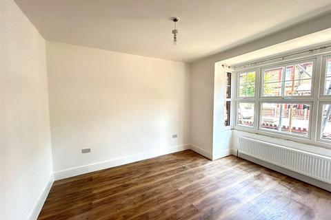 3 bedroom house to rent, Lordship Lane, London N17