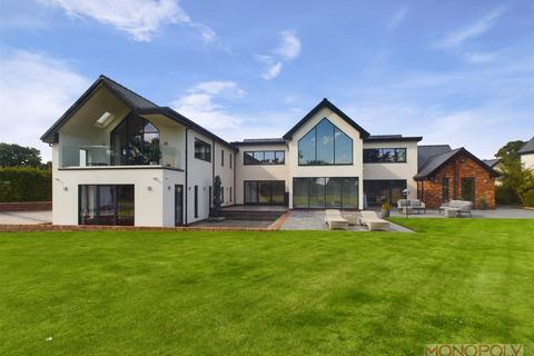 5 bedroom house for sale, Llyndir Lane, Burton, Rossett