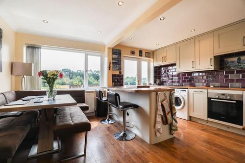 3 bedroom end of terrace house for sale, Knapping Hill, Harrogate HG1 2DN