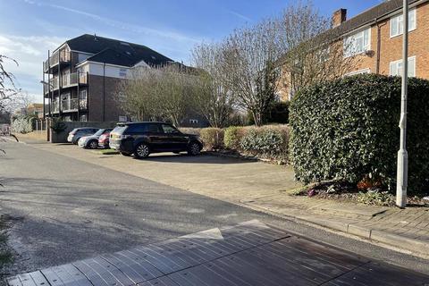 2 bedroom flat for sale, North Orbital Road, Denham, Middlesex, UB9 5EY