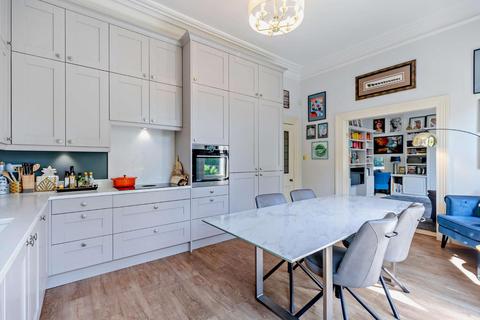 3 bedroom apartment for sale, Queens Road, Harrogate HG2 0HB