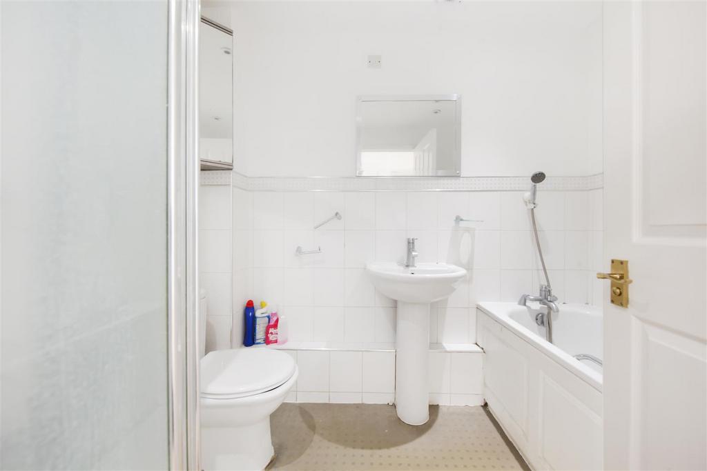 134 Kingfisher Way - v1 J4 BS2qr0 Xd3w COM7 UW.jpg