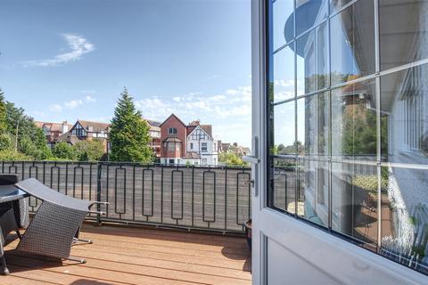 2 bedroom flat for sale, Hastings Road, Bexhill-On-Sea