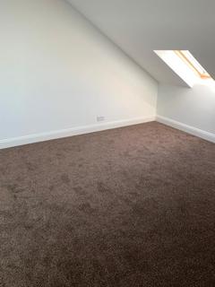 5 bedroom terraced house to rent, Bexhill Road, London