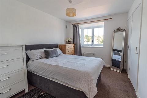 30 Astley Drive, Nottingham, NG3 3EU