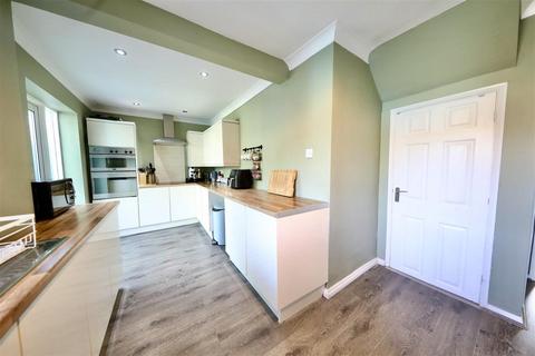 3 bedroom terraced house for sale, Fernhill Road, Hull