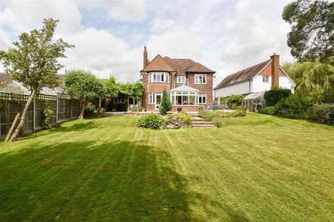 4 bedroom detached house for sale, Rochester Road, Aylesford