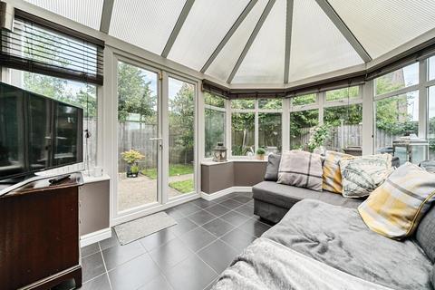 6 Alder Close, Selby, YO8 8RP