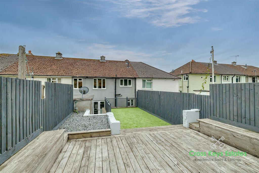 Front &amp; Rear Gardens