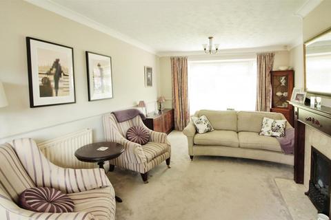 3 bedroom semi-detached house for sale, Aberfield Drive, Leeds LS10