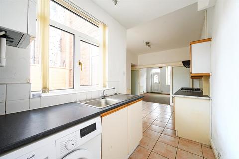 3 bedroom terraced house for sale, Charles Street, Chesterfield